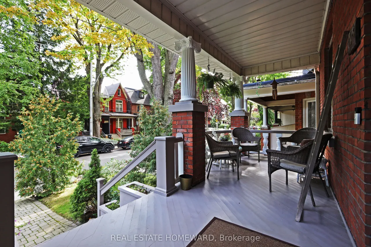 174 Heward Avenue — photo 3