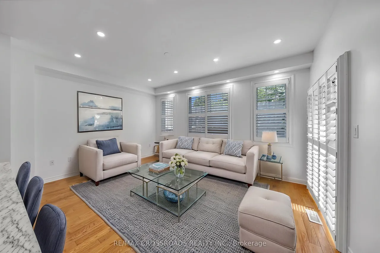 138 Angus Drive — photo 3