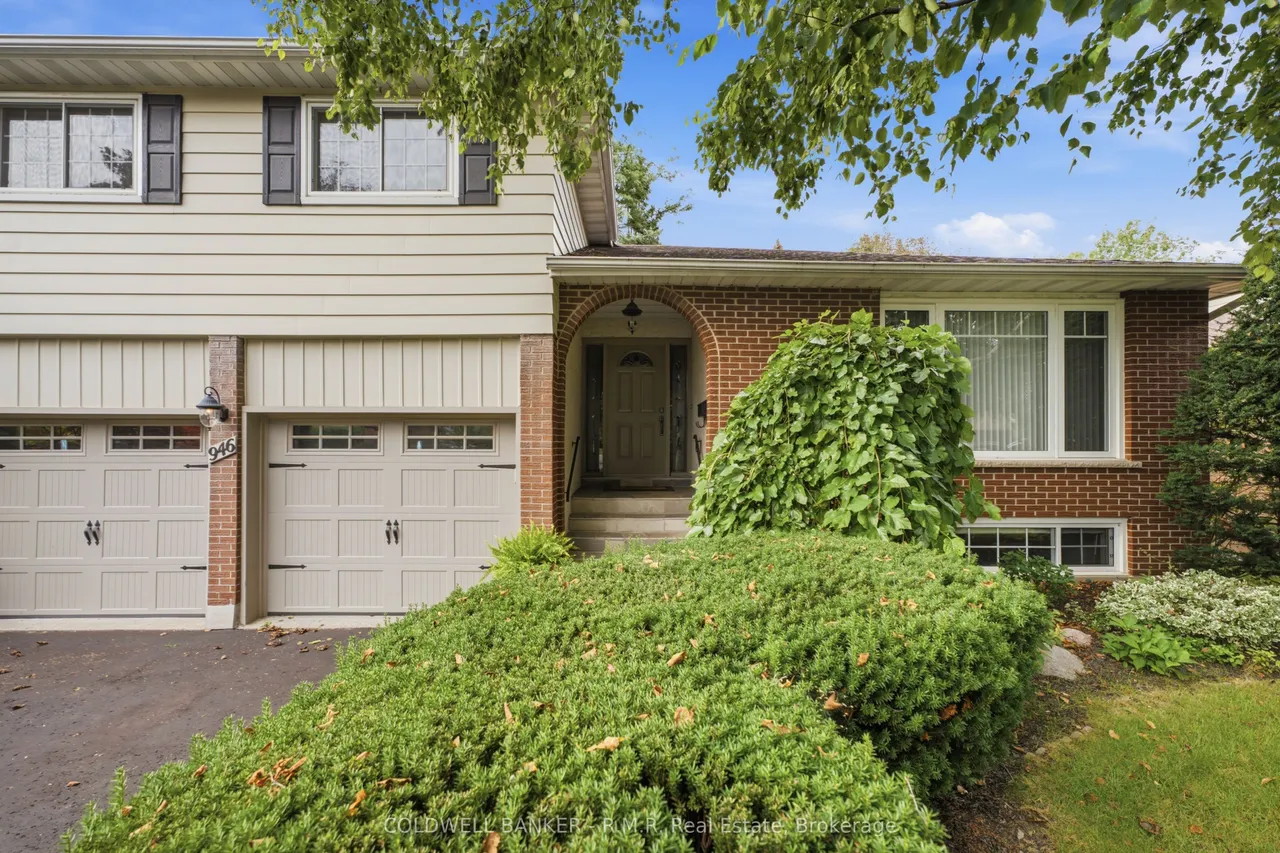 946 Beaufort Court — photo 2