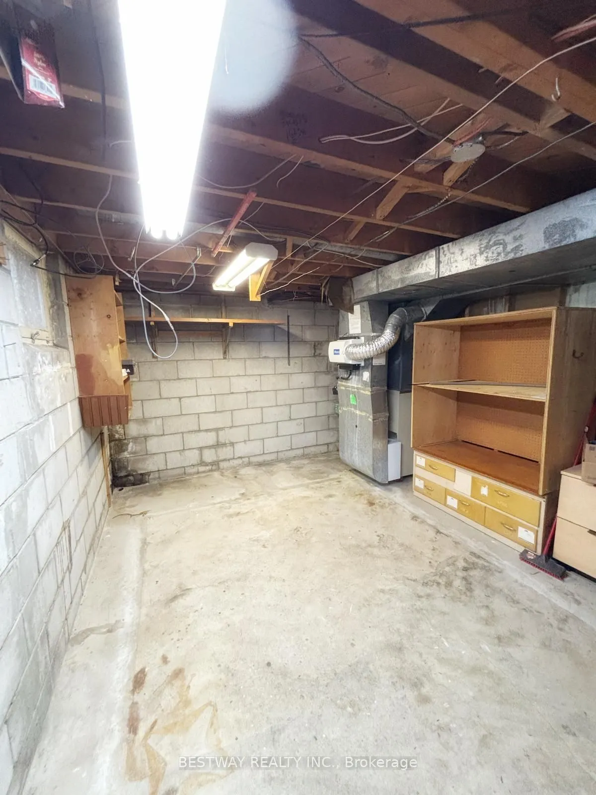 465 Humewood Avenue N — photo 43