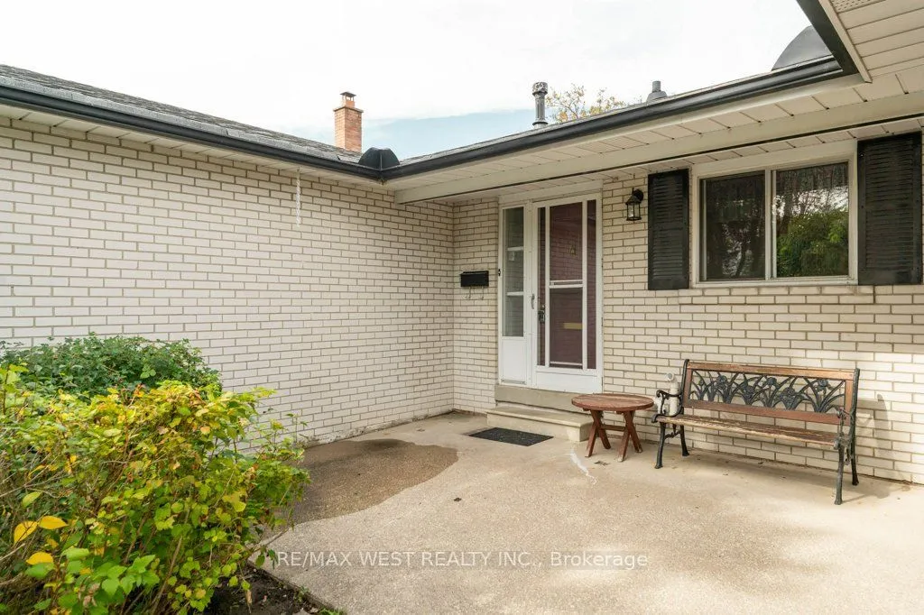 38 Albacore Crescent — photo 2