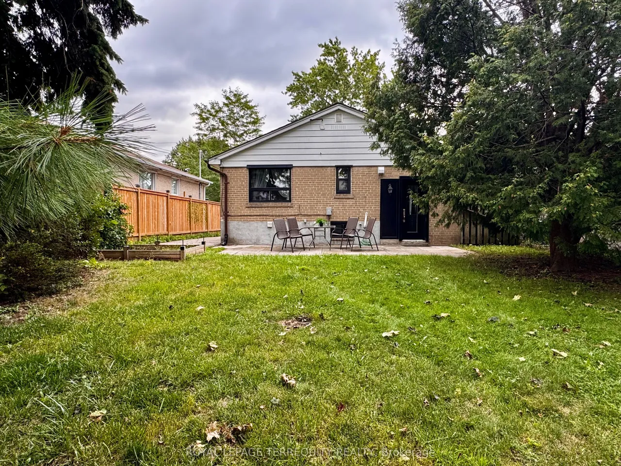 154 Sedgemount Drive — photo 24
