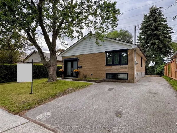 154 Sedgemount Drive — photo 2