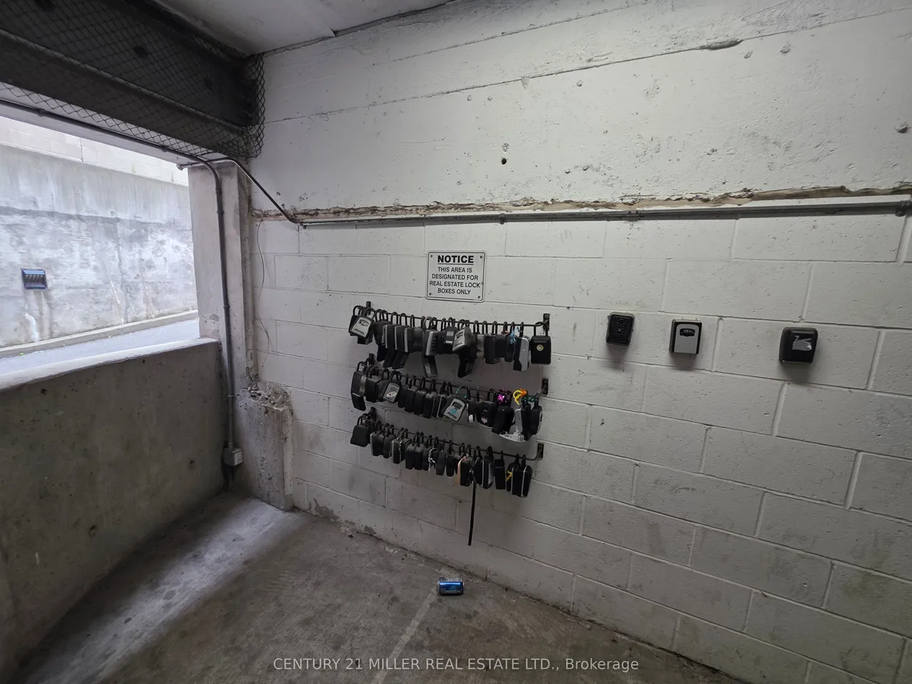 201 Carlaw Avenue, Unit 123 — photo 40