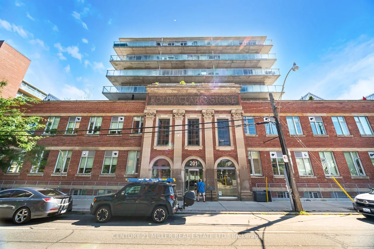 201 Carlaw Avenue, Unit 123
