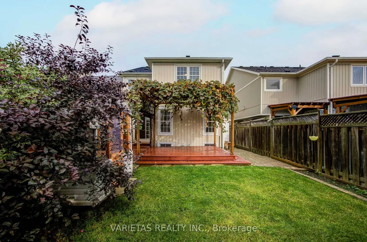 17 Barchester Crescent — photo 50