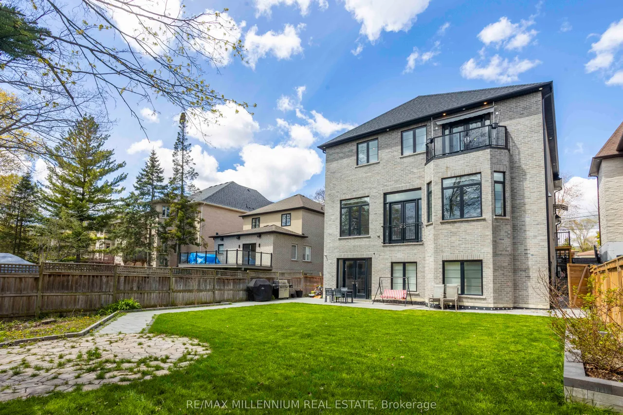 413 Sheppard Avenue — photo 26