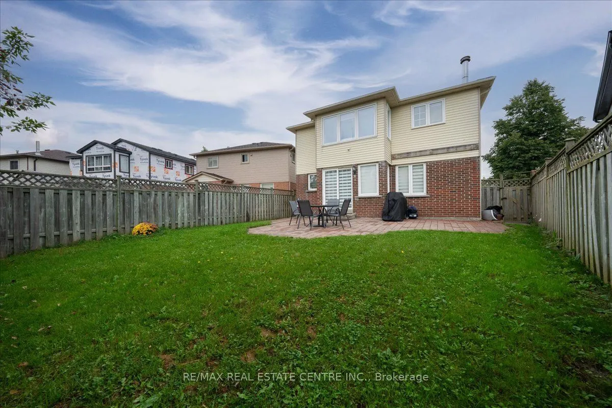 257 Wright Crescent — photo 49