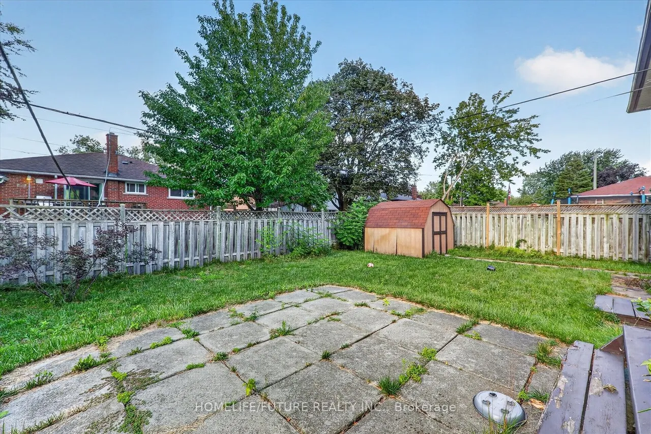 163 Labrador Drive — photo 29