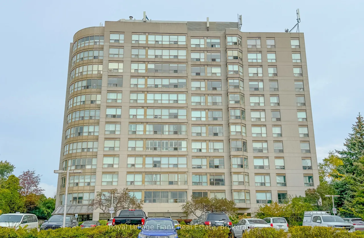 712 Rossland Road E, Unit 213 — photo 3