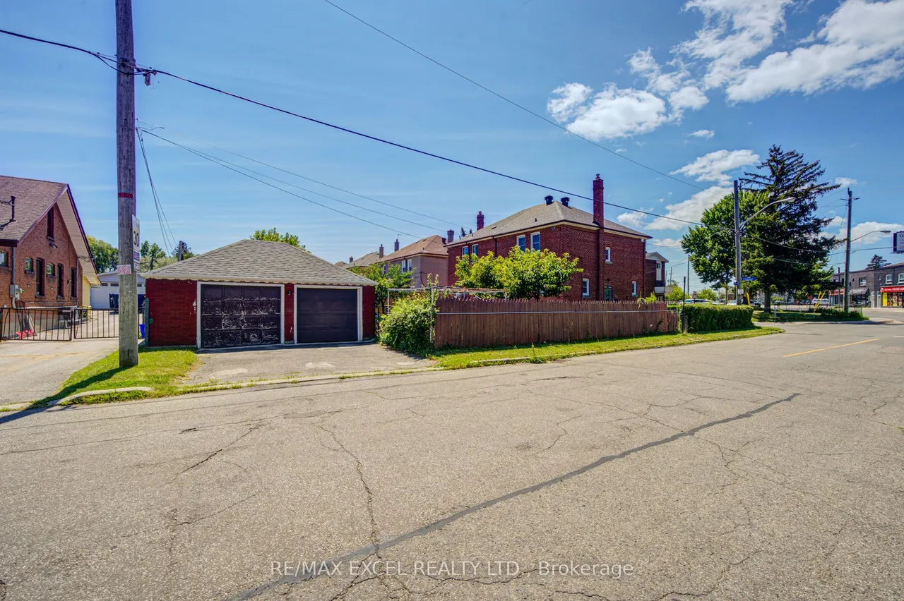 39 Kilmarnock Avenue — photo 50