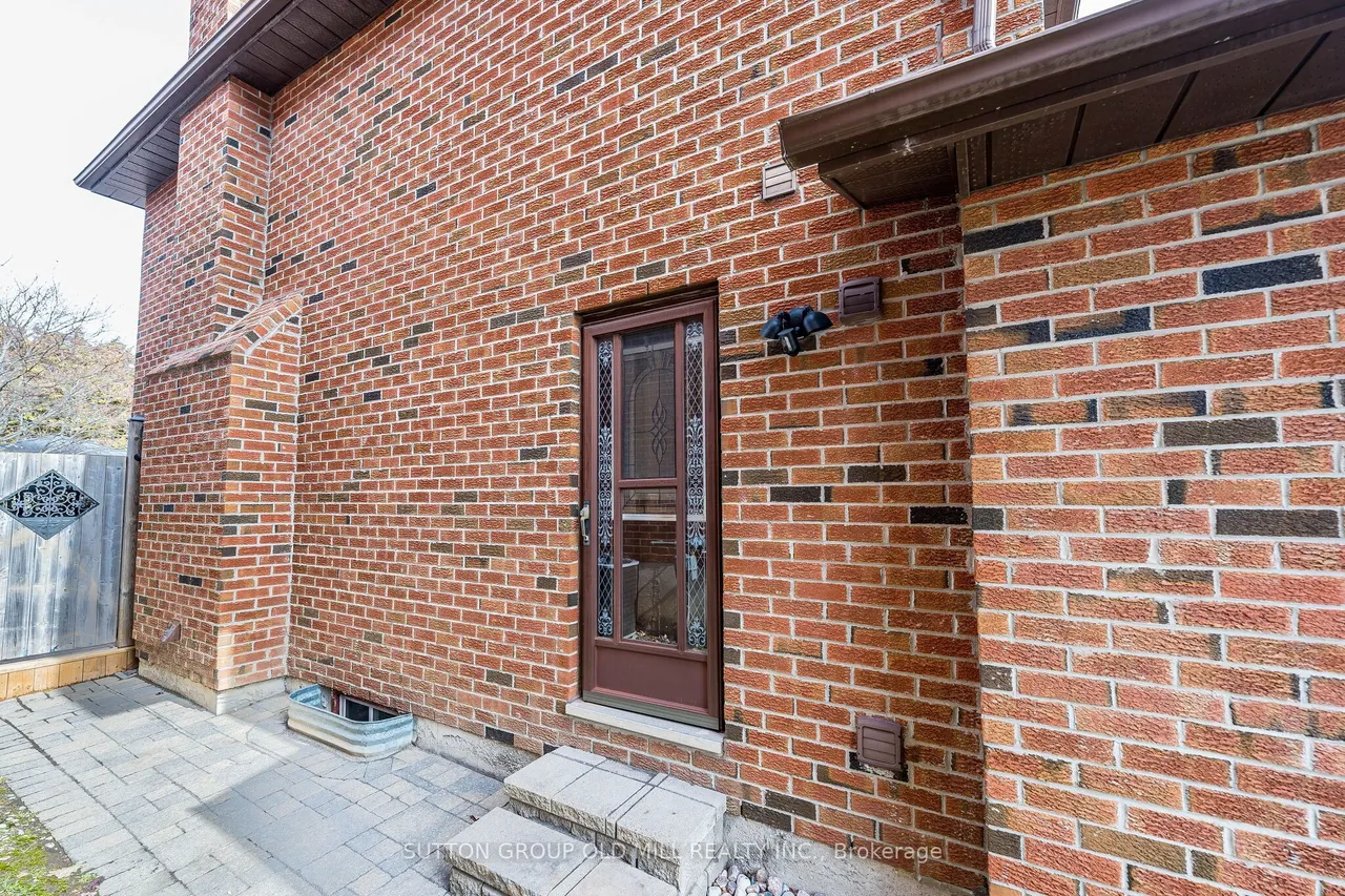 501 Sundown Crescent — photo 45