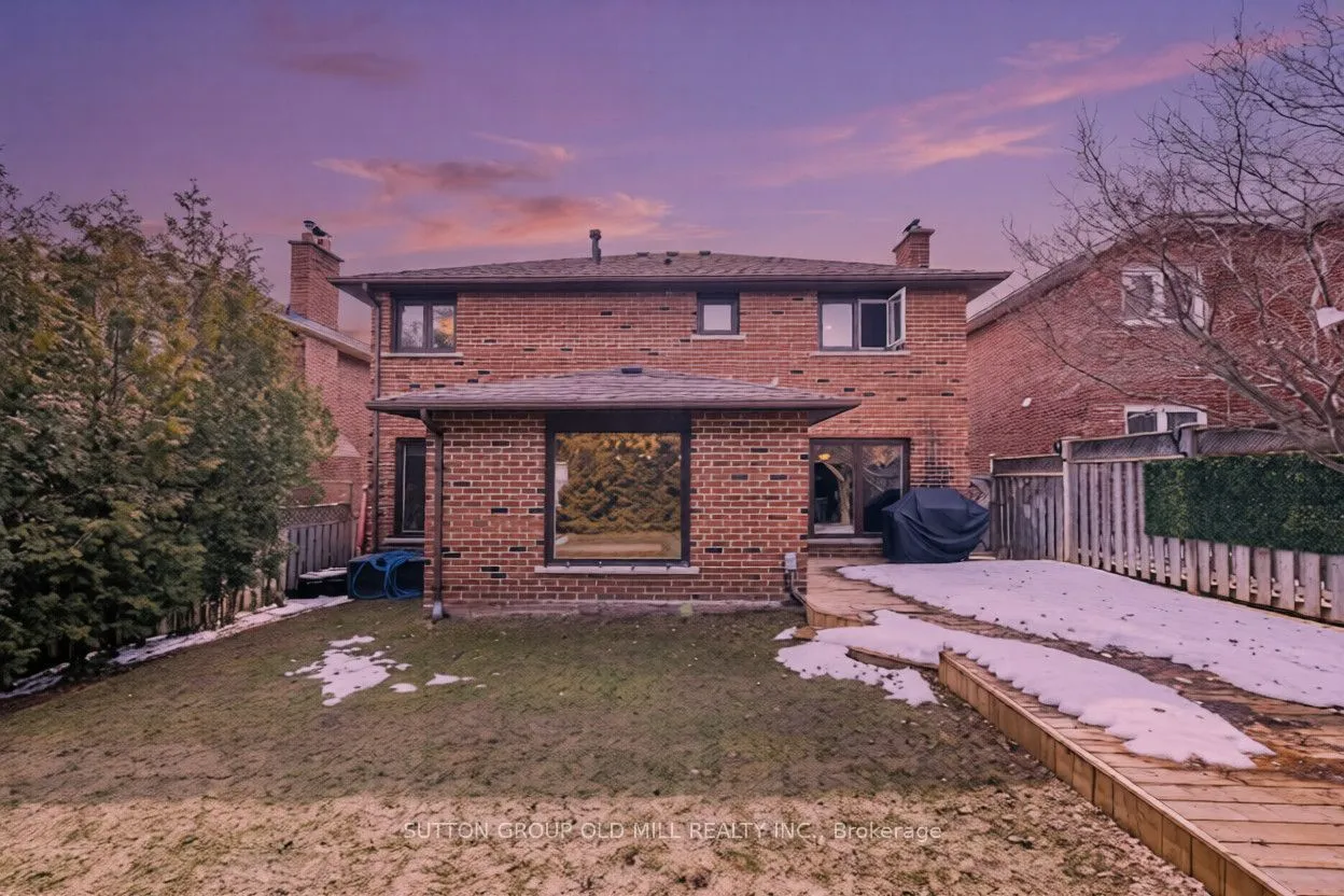 501 Sundown Crescent — photo 46
