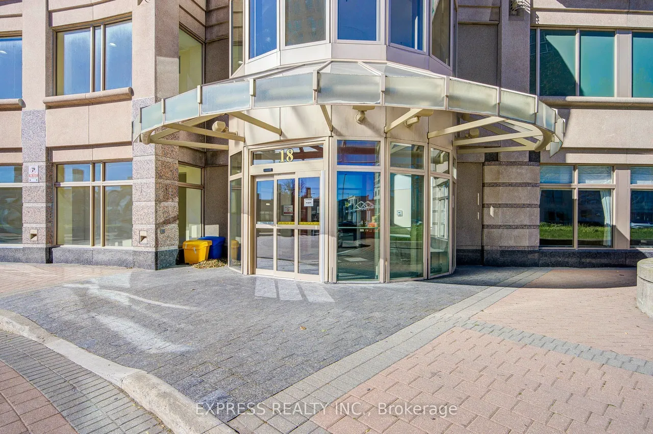 18 Lee Centre Drive, Unit 1111 — photo 3