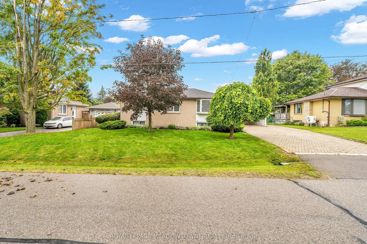48 Garside Avenue
