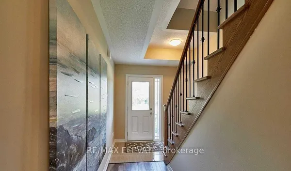 28 Waterstone Way — photo 2