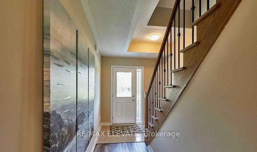 28 Waterstone Way — photo 3