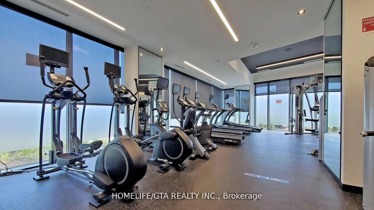 225 Village Green Square, Unit 2202 — photo 17