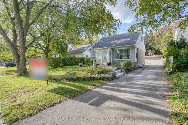 10 Lindal Avenue — photo 2