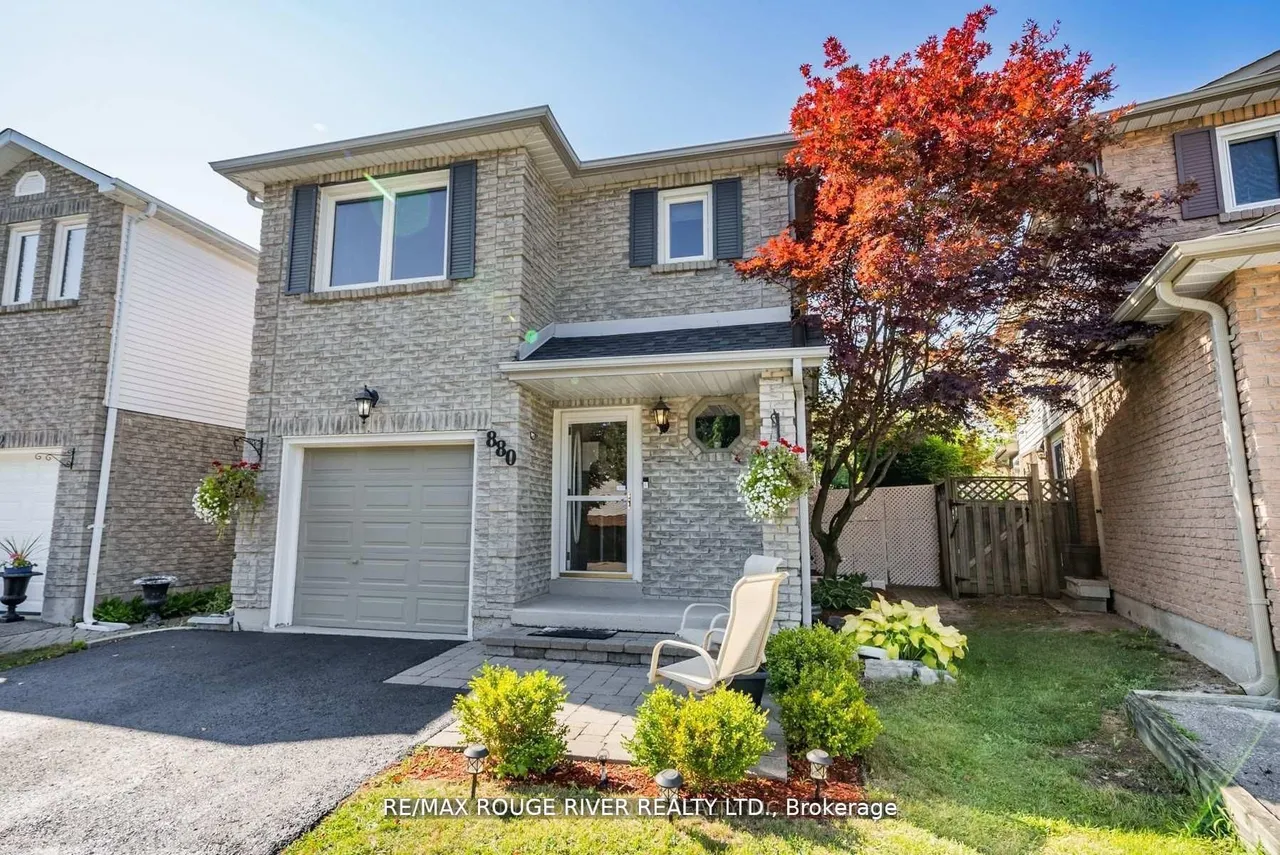 880 Castlegrove Avenue — photo 2