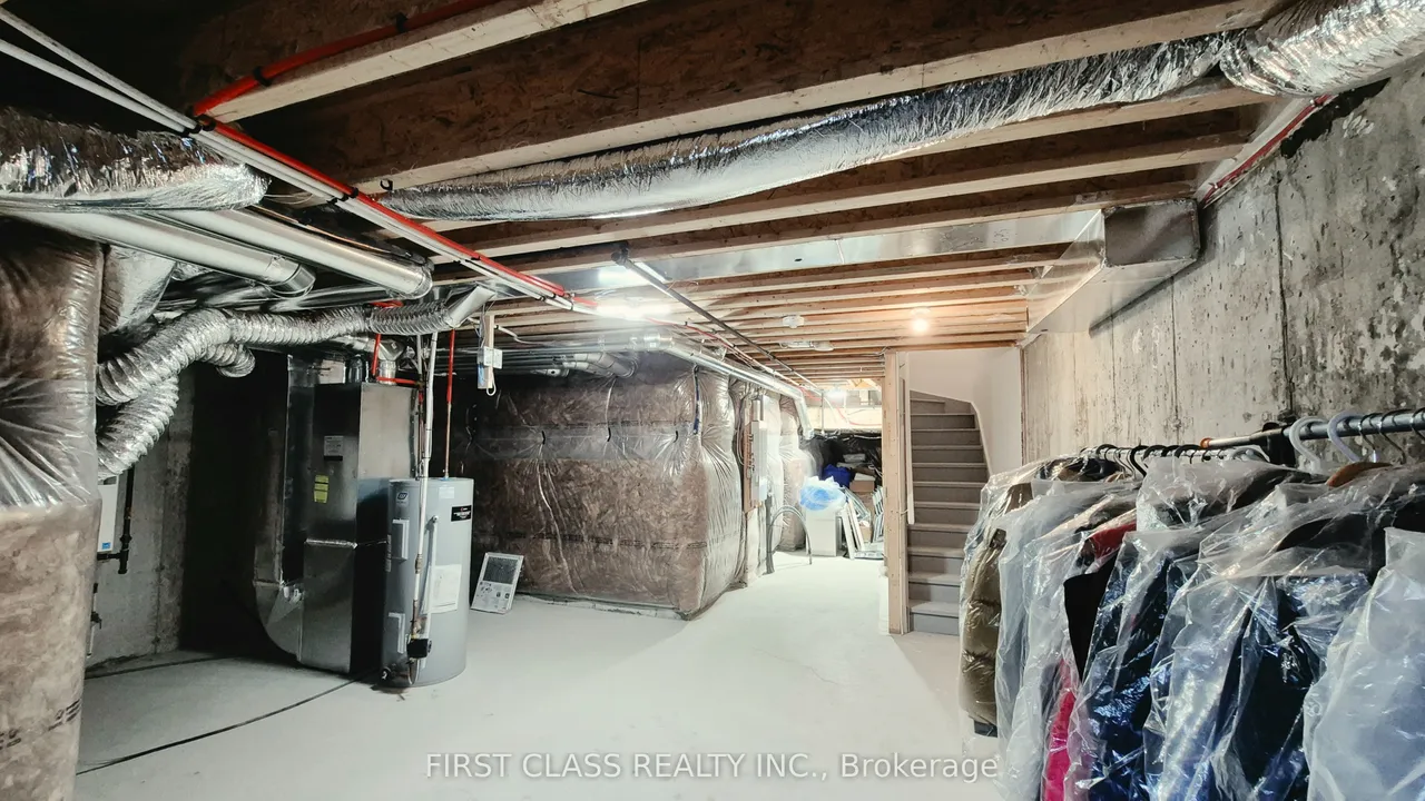 52 Sorbara Way — photo 49