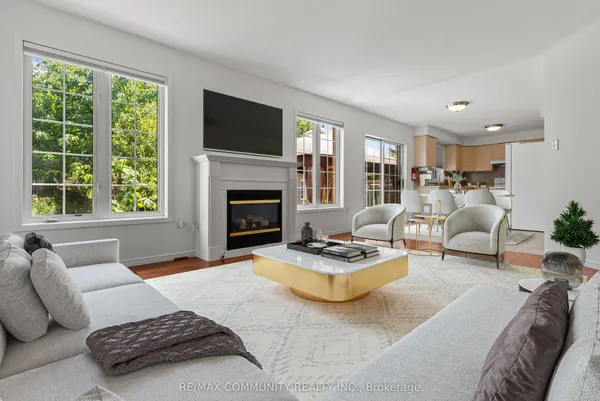 54 Morland Crescent