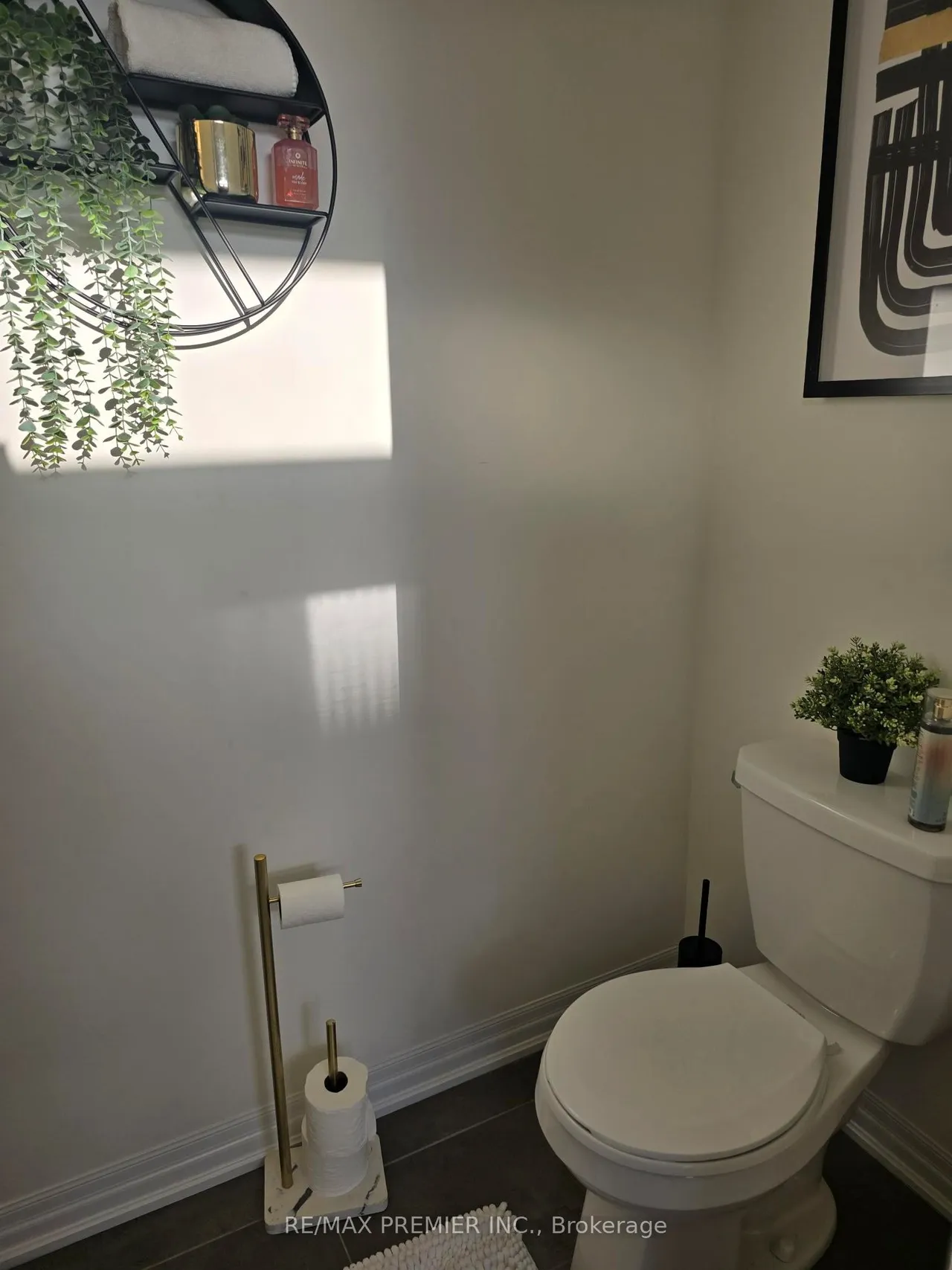 106 Ed Ewert Avenue — photo 3