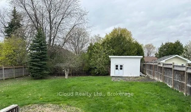 72 Thickson Road N — photo 17
