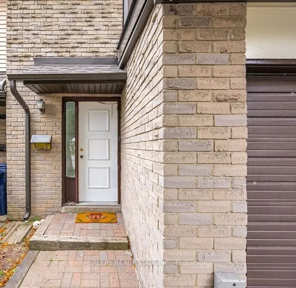 1131 Sandhurst Circle, Unit 50 — photo 2
