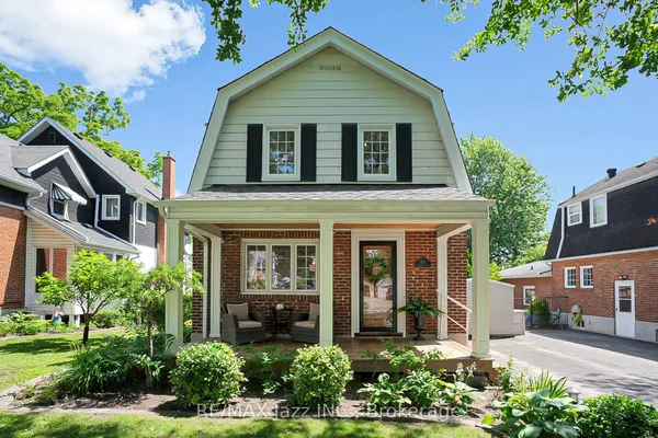 559 Masson Street — photo 2