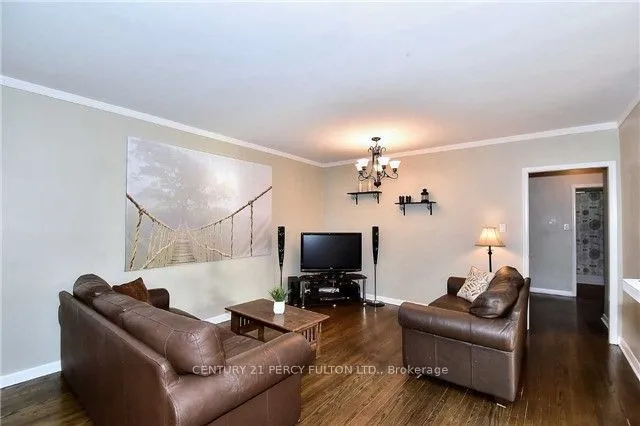 143 Tulloch Drive — photo 3