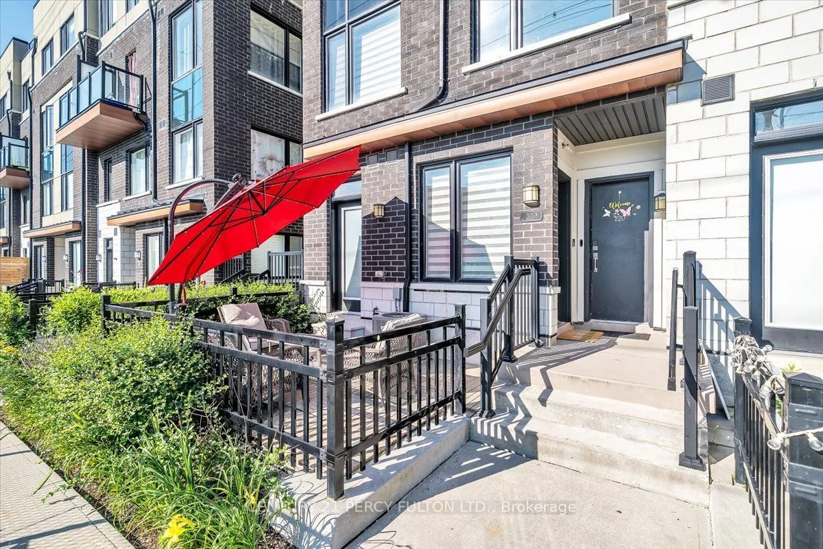 1555 Kingston Road Pickering On Road, Unit 207 — photo 3