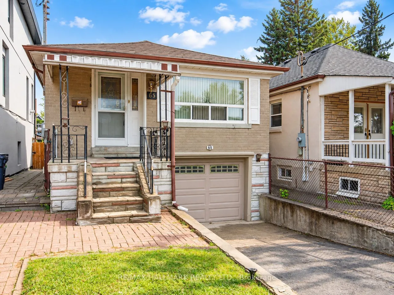 65 Holmstead Avenue — photo 2