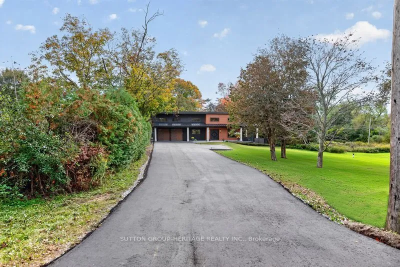 625 Townline Road W — photo 2