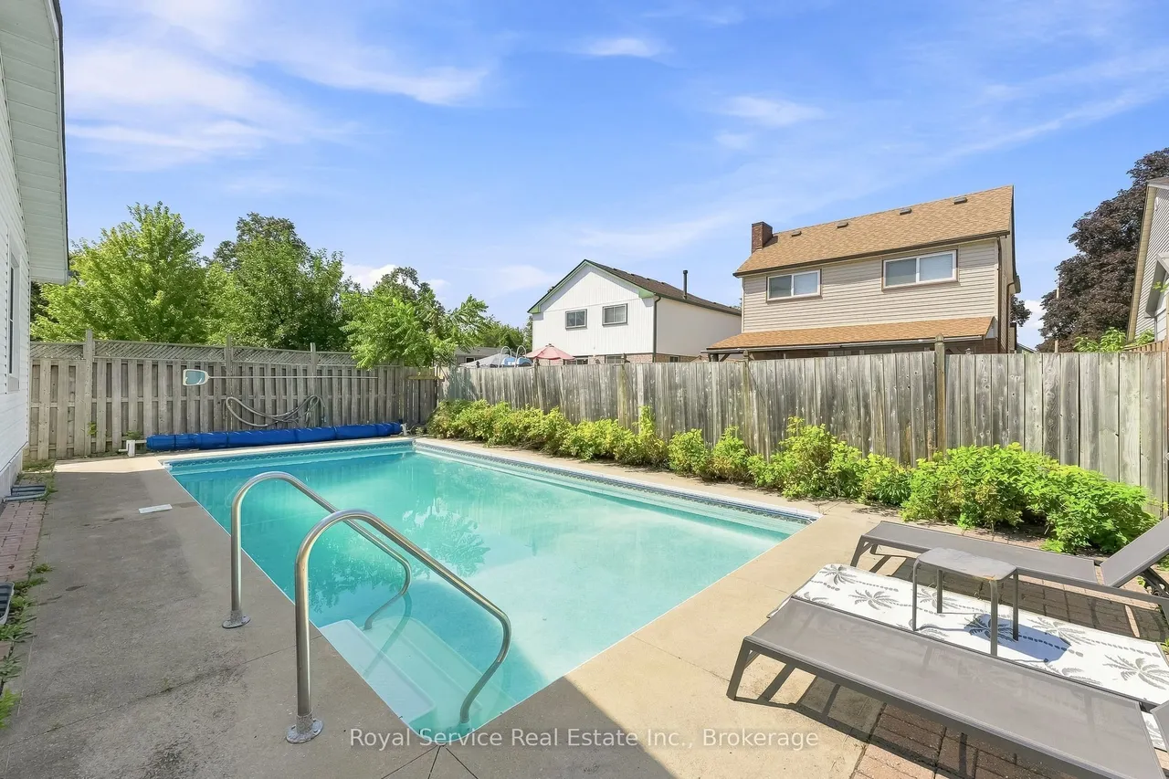 640 Hillcroft Street — photo 48