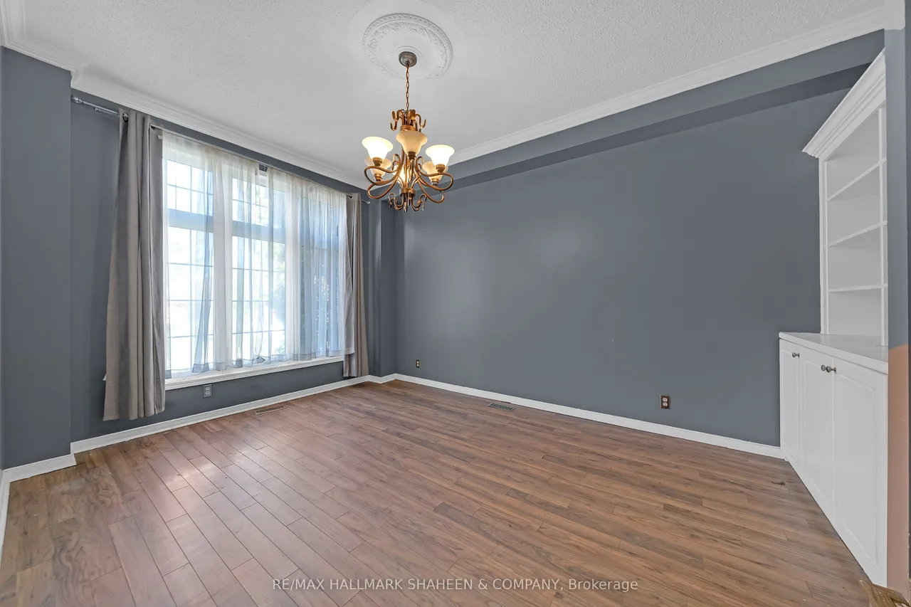 1529 Skyview Street — photo 3