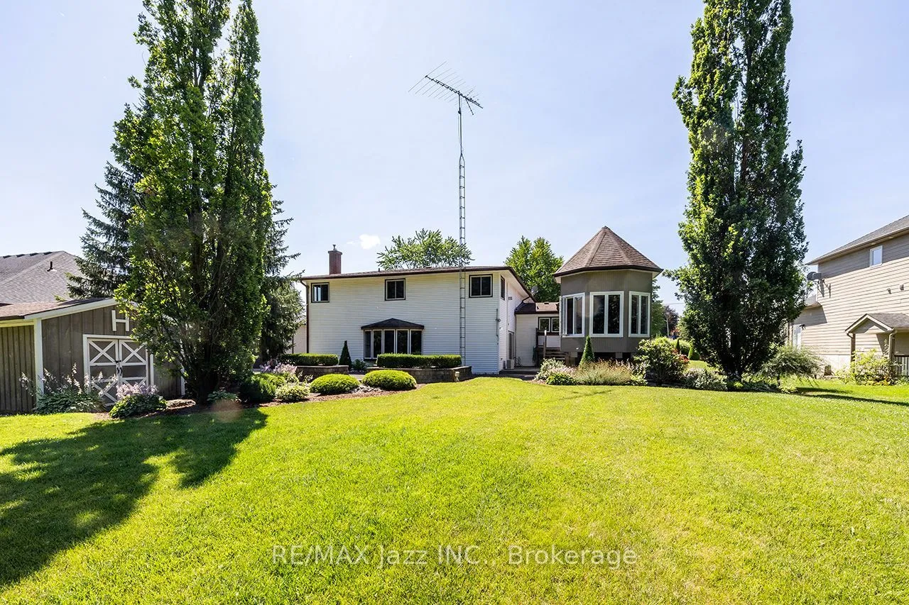 624 Roselawn Avenue — photo 50