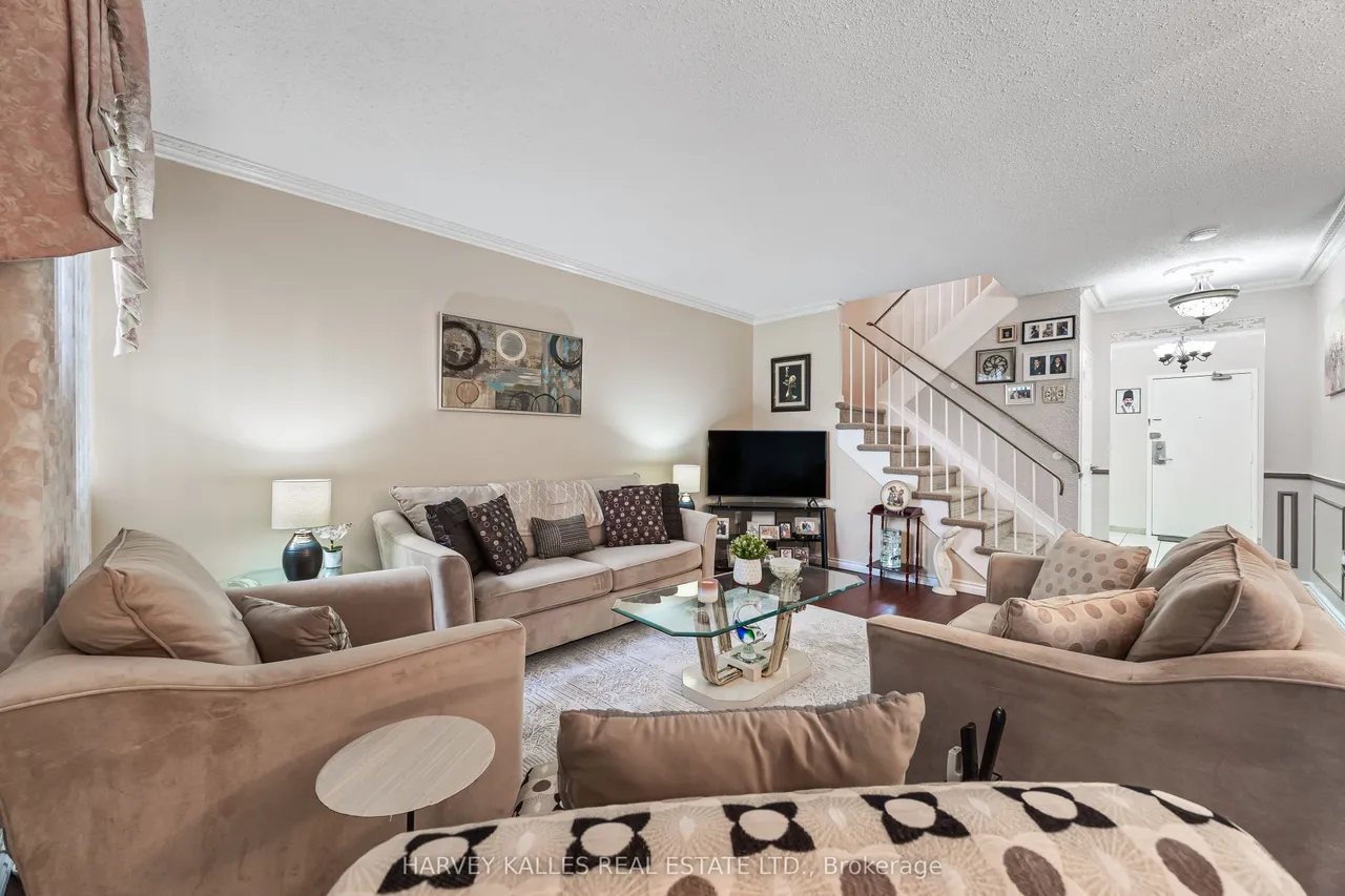 10 Crescent Town Road, Unit 301 — photo 3