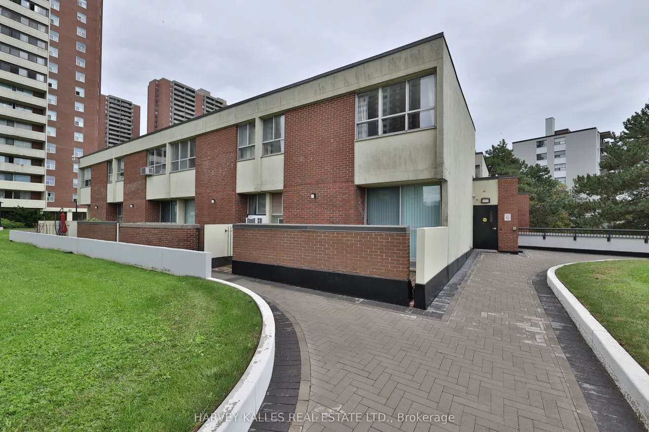 10 Crescent Town Road, Unit 301 — photo 28