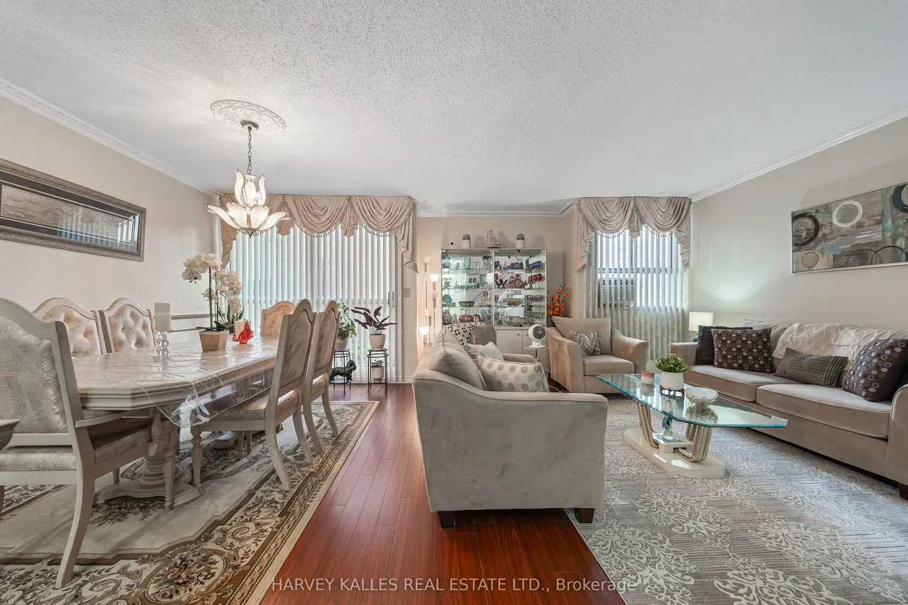 10 Crescent Town Road, Unit 301 — photo 2