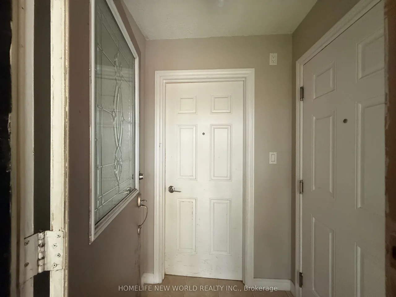 12 Jacob Drive, Unit Main — photo 3