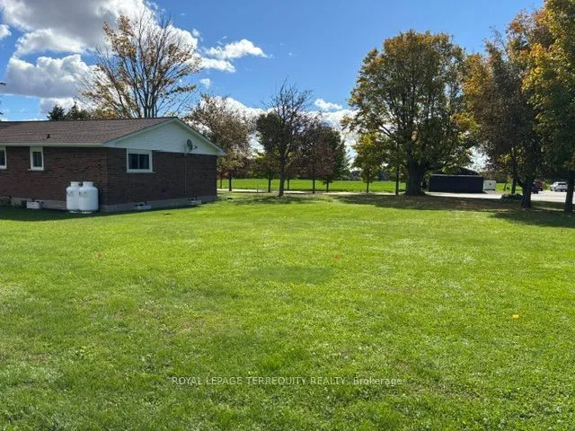 320 Myrtle Road E — photo 33