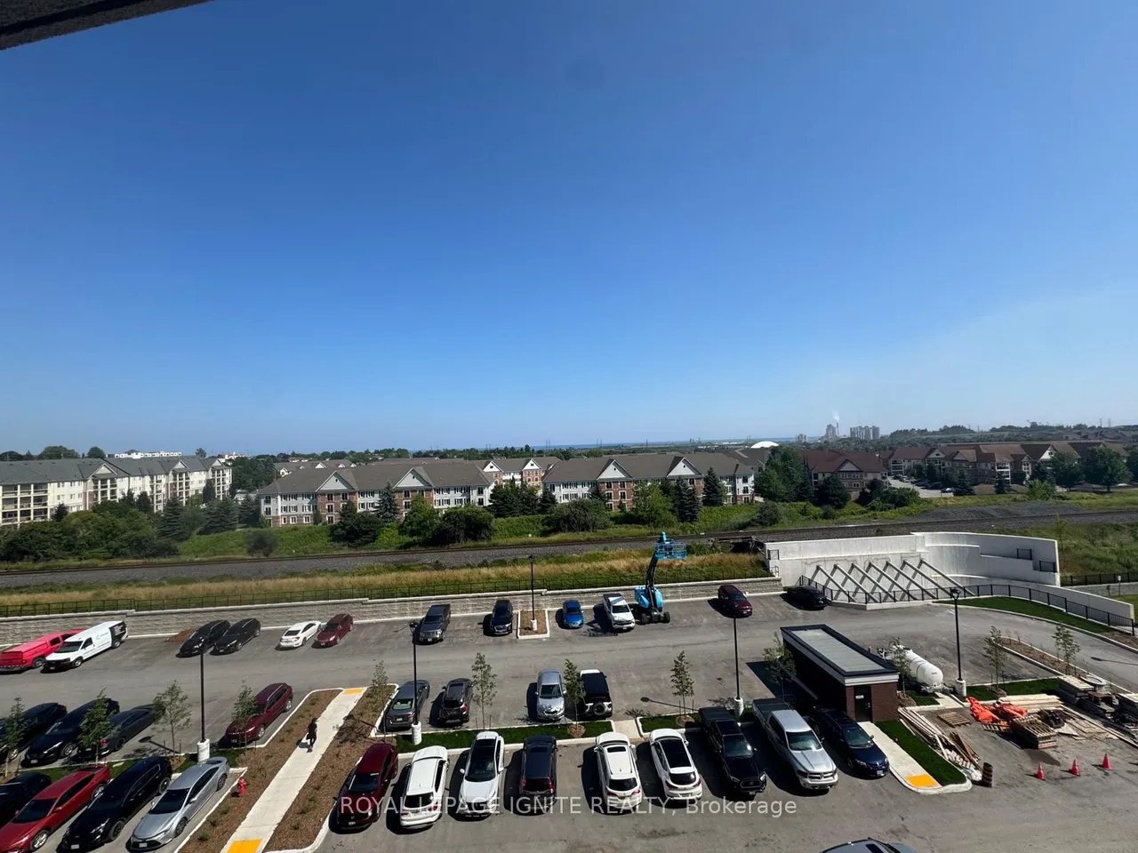 51 Clarington Boulevard, Unit 627 — photo 21