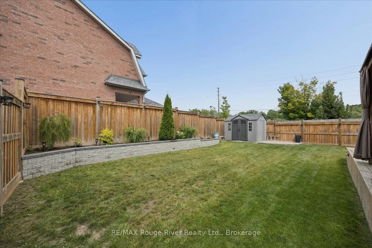 10 Windbreak Crescent — photo 49