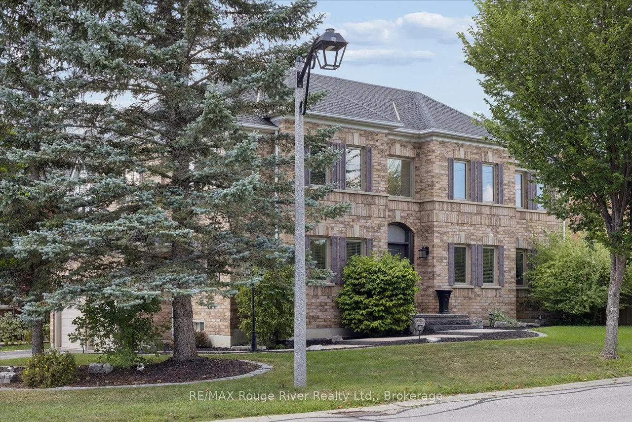 10 Windbreak Crescent — photo 2
