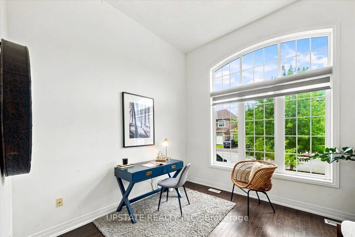 18 Blenheim Circle — photo 45