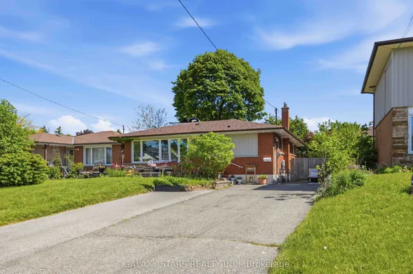 1177 Lisgar Avenue — photo 2