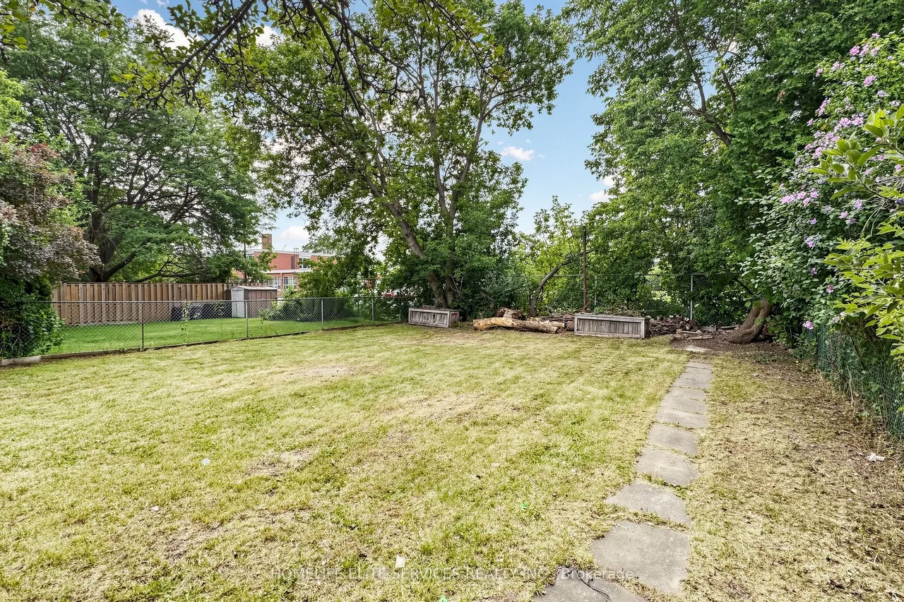 76 Gooderham Drive — photo 49