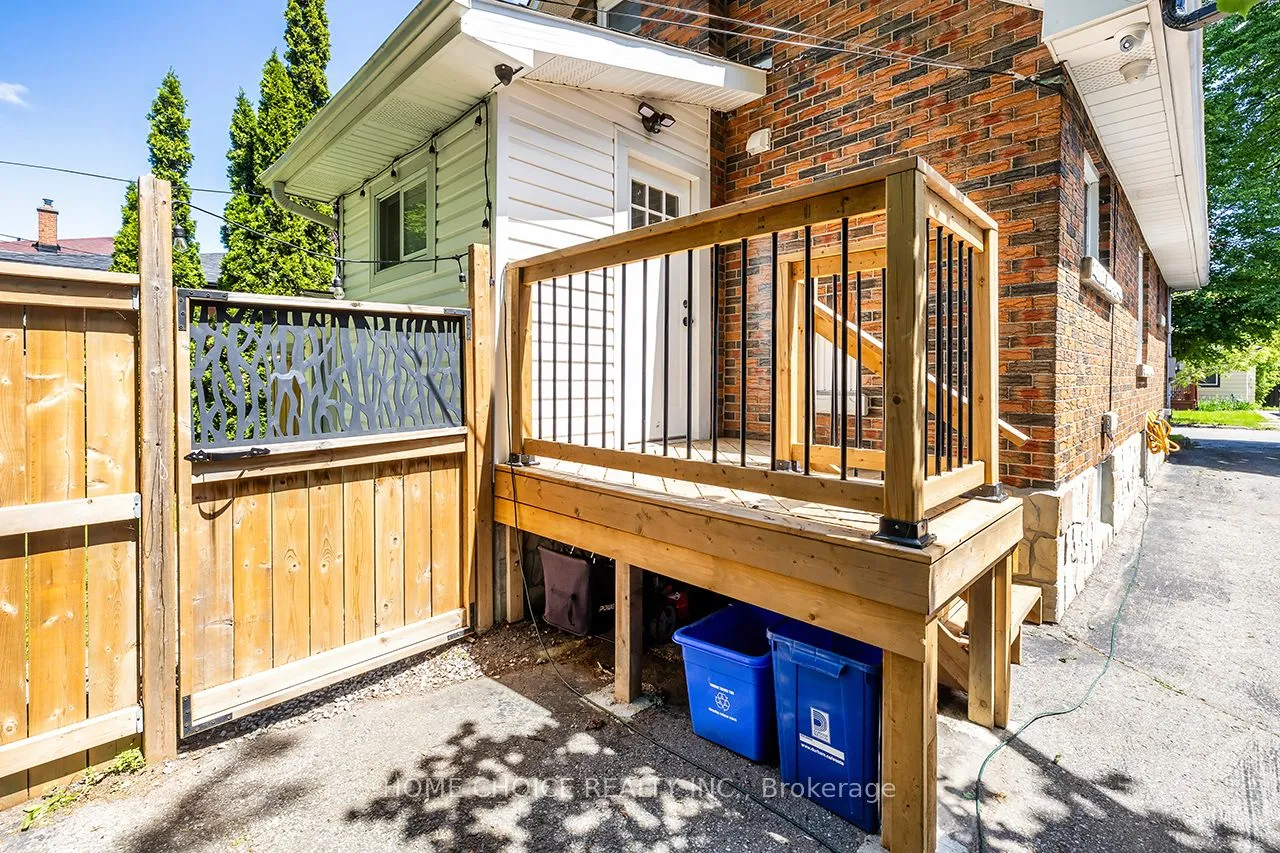 140 Gladstone Avenue — photo 41
