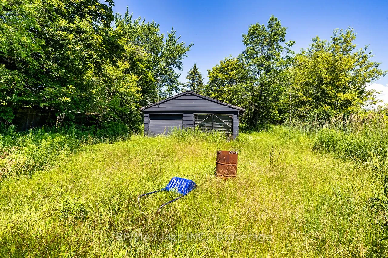 2216 Highway 2 — photo 27